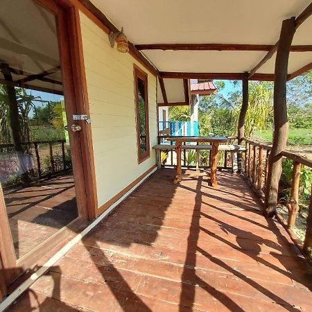 Blue Sky Bungalow Koh Jum Exterior photo