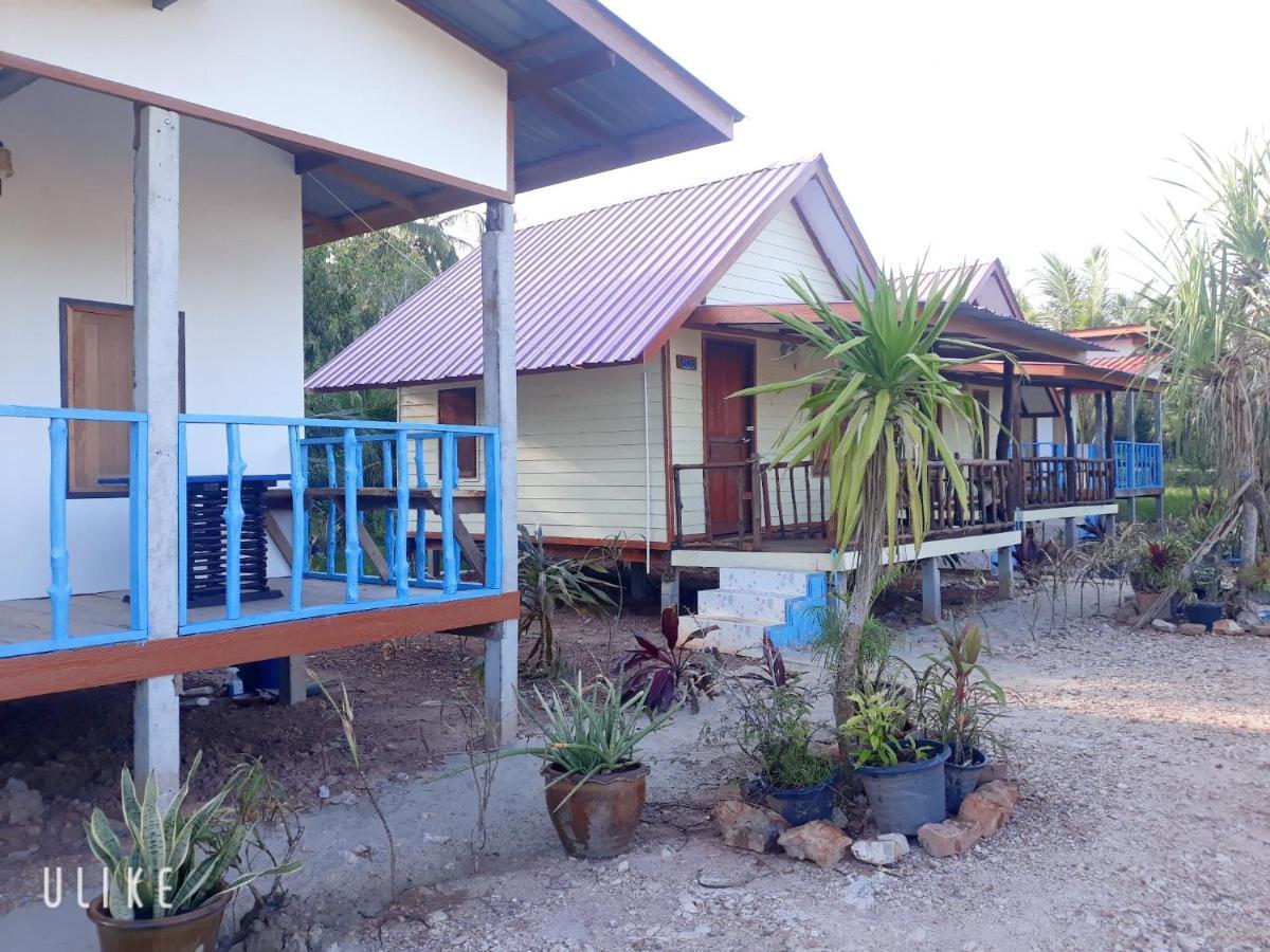 Blue Sky Bungalow Koh Jum Exterior photo