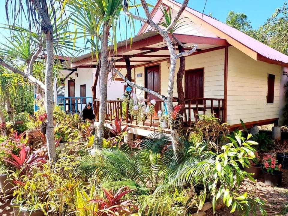 Blue Sky Bungalow Koh Jum Exterior photo