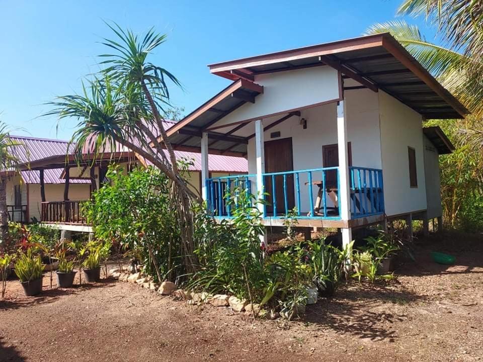 Blue Sky Bungalow Koh Jum Exterior photo